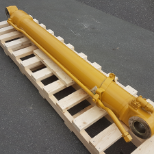 Caterpillar Arm Cylinder